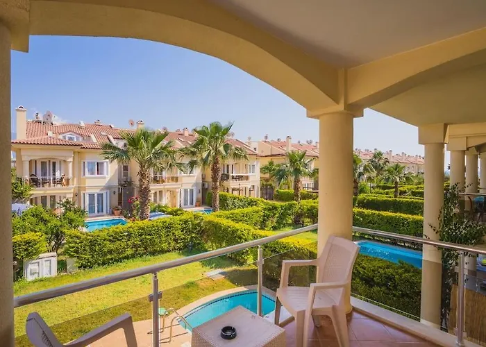 Calis'ta Denize Sifir 8 Kisilik Pearl 9 Vila *