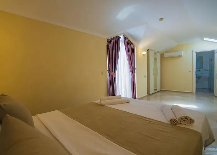 Calis'ta Denize Sifir 8 Kisilik Pearl 9 Vila