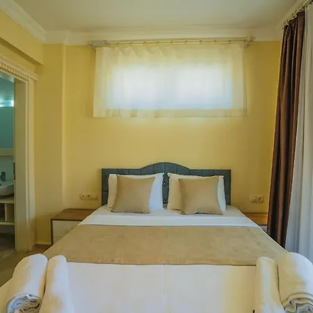 Calis'ta Denize Sifir 8 Kisilik Pearl 9