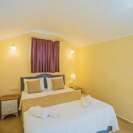 Calis'ta Denize Sifir 8 Kisilik Pearl 9 Fethiye